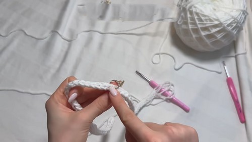 Learn to Crochet Beautiful Socks: A Step-by-Step Guide for Cozy Creations