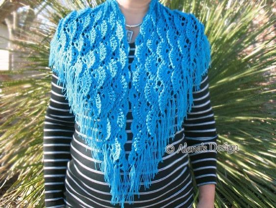 Elevate Your Style with the Exquisite Crochet Triangle Lace Shawl - A Detailed Guide to Craftsmanship and Design Elevate Your Style with the Exquisite Crochet Triangle Lace Shawl - A Detailed Guide to Craftsmanship and Design