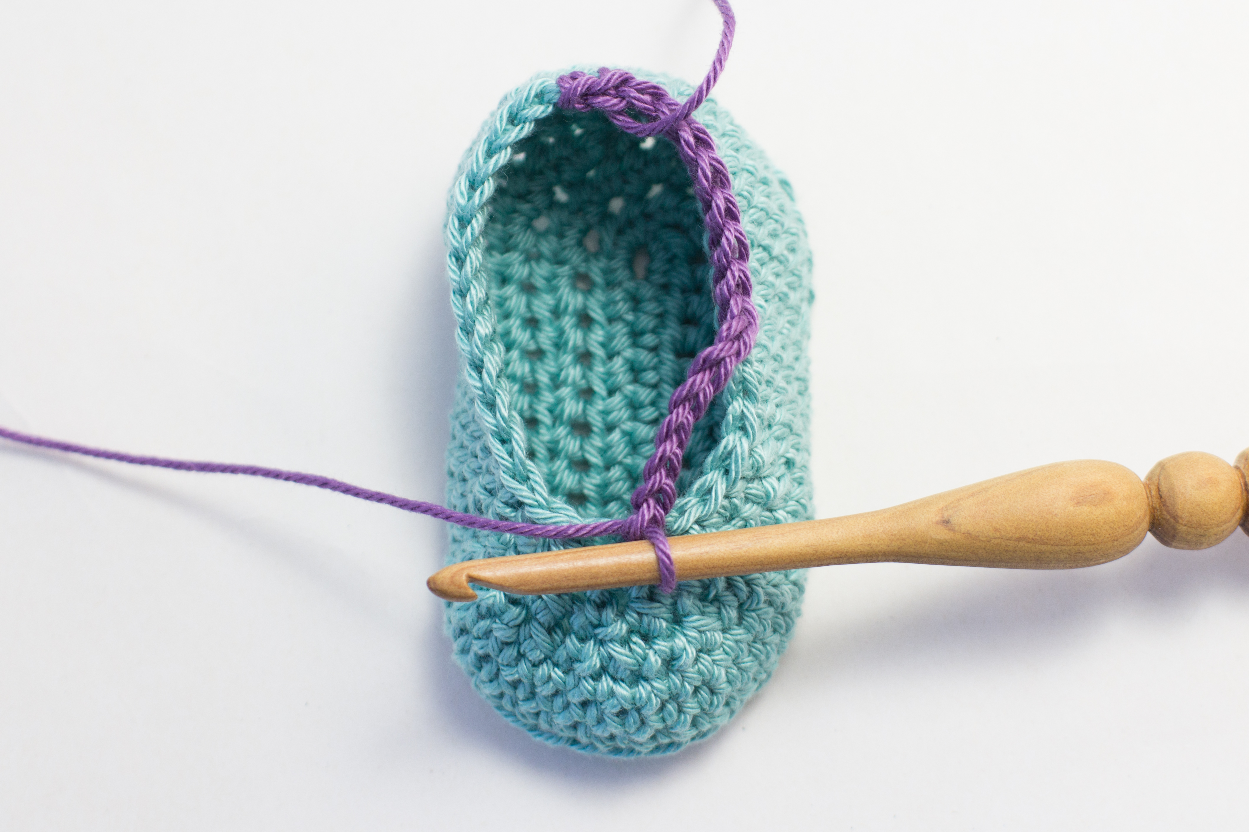 Create Adorable Crochet Mermaid Baby Booties with This Easy-to-Follow Pattern