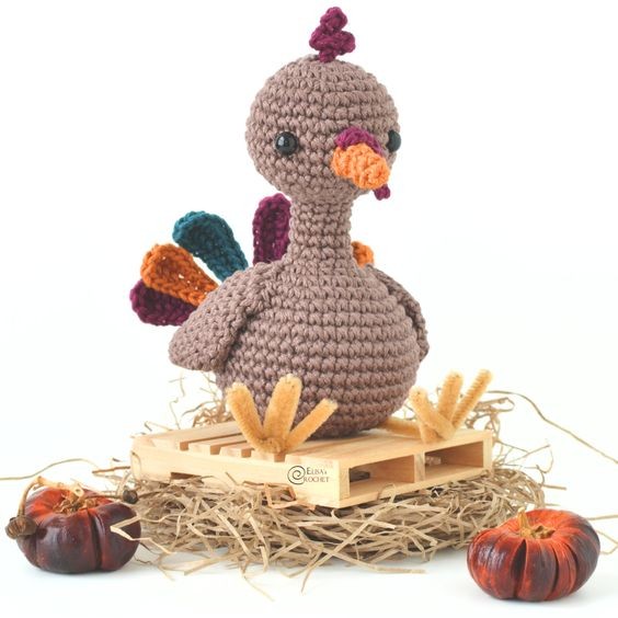 Create Your Own Crochet Stewie the Turkey: A Festive Thanksgiving Amigurumi Guide Create Your Own Crochet Stewie the Turkey: A Festive Thanksgiving Amigurumi Guide