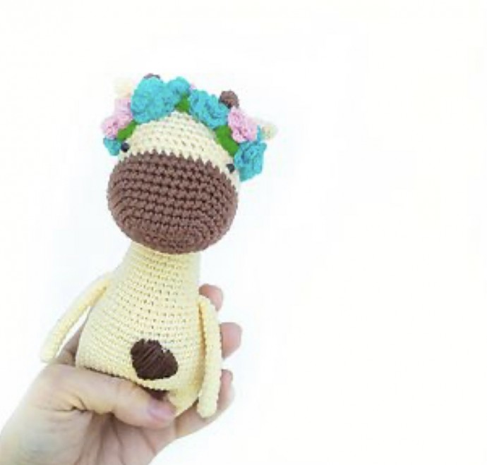 Free Crochet Pattern: Beautiful Giraffe Toy