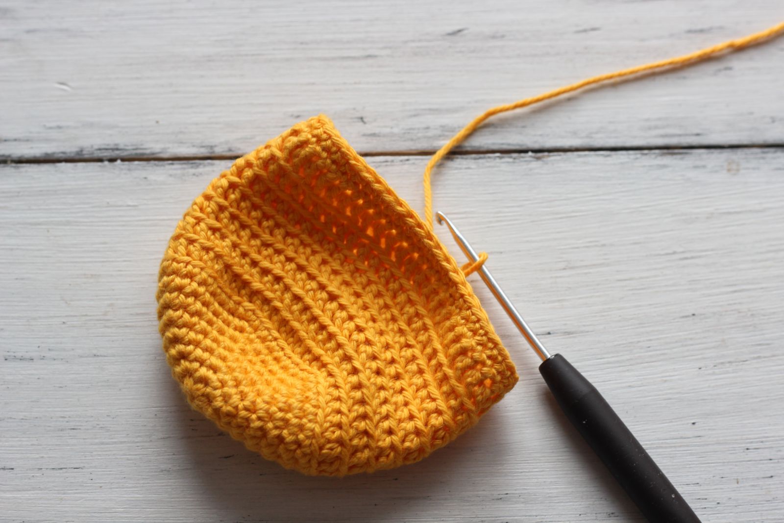 Create an Adorable Crochet Doll's Handbag with Detailed Instructions