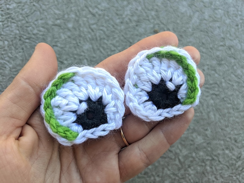 How to Create an Adorable Crochet Baby Chicken Toy for Your Nursery