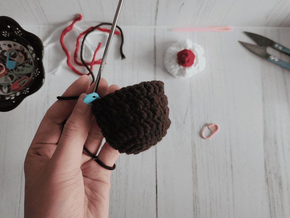 Create a Charming Canel&eacute; Crochet Pattern: Step-by-Step Guide with Materials and Instructions