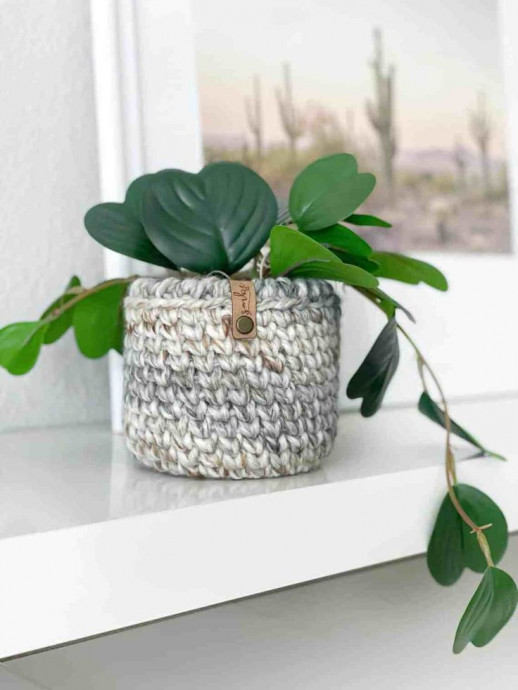 Create Your Own Crochet Posh Planter: A Charming Home Decor Accessory Create Your Own Crochet Posh Planter: A Charming Home Decor Accessory