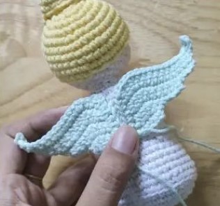 Create Your Own Adorable Handmade Crochet Christmas Angel Doll with This Amigurumi Pattern