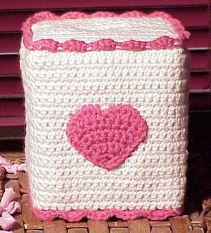 Create a Charming Crochet Country Heart Tissue Cover for Your Home Decor Create a Charming Crochet Country Heart Tissue Cover for Your Home Decor