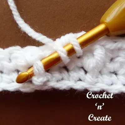 Crochet Cozy Rib Earwarmer: A Stylish and Practical Winter Accessory
