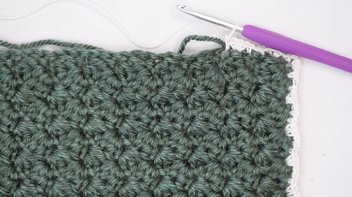 Craft a Beautiful Crochet Earring Holder to Showcase Your Jewelry Collection