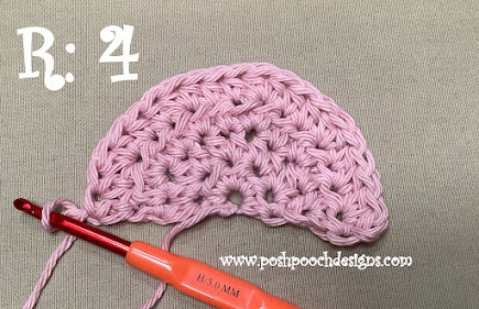 Crochet Cupcake Coasters and Applique: A Fun and Easy DIY Project for Home Decor