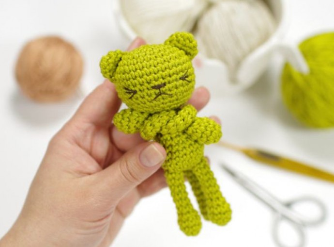 Crochet Small Long-Legged Kitty