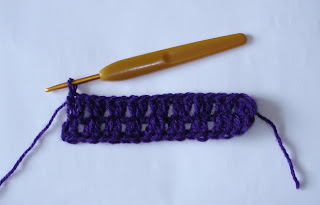 Create Your Own Charming Crochet Gift Bag for Personalized Gifting