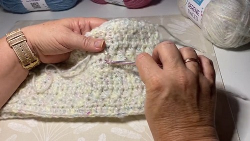 Crochet White Pearl Scarf