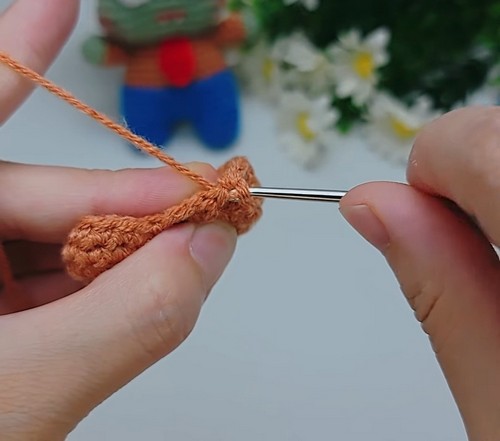 Create Your Own Crochet Zombie Plush: A Fun and Spooky DIY Guide