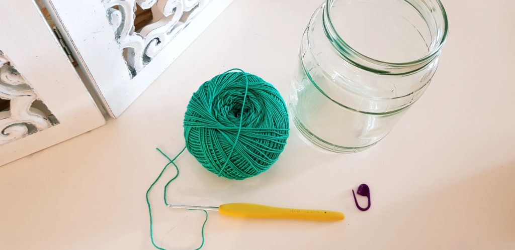 Create Beautiful Crochet Jar Candle Holders for Cozy Home Decor