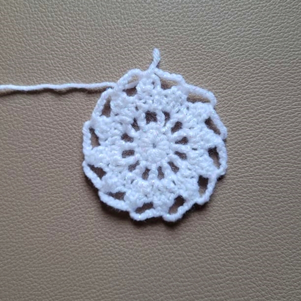 Create Beautiful Crochet Snowflakes: A Winter Craft Guide for Everyone