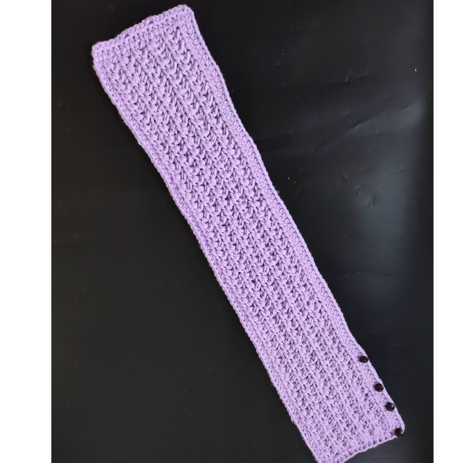 Create a Cozy Crochet Cowl Scarf: A Stylish DIY Accessory for Winter