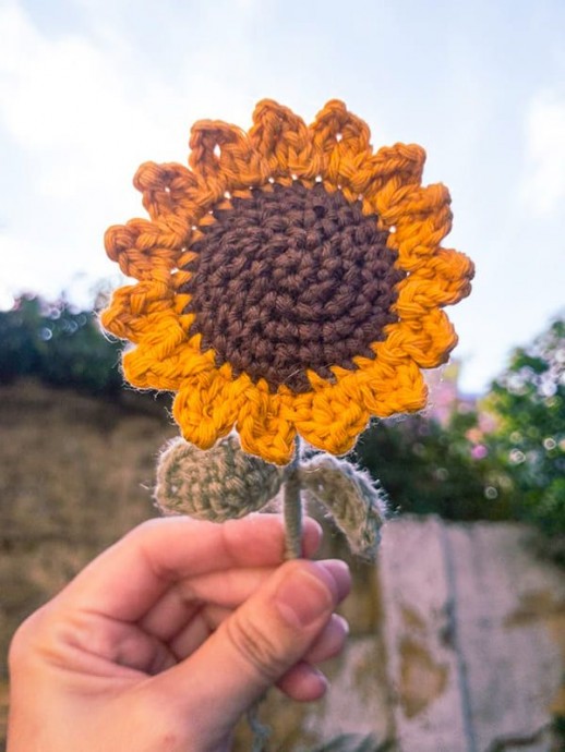 How to Crochet a Beautiful Sunflower for Home Decor: Step-by-Step Guide How to Crochet a Beautiful Sunflower for Home Decor: Step-by-Step Guide