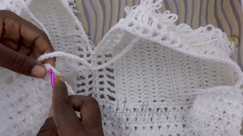 How to Crochet Stylish Summer Tops: A Step-by-Step Guide for Fashionable and Comfortable Beachwear