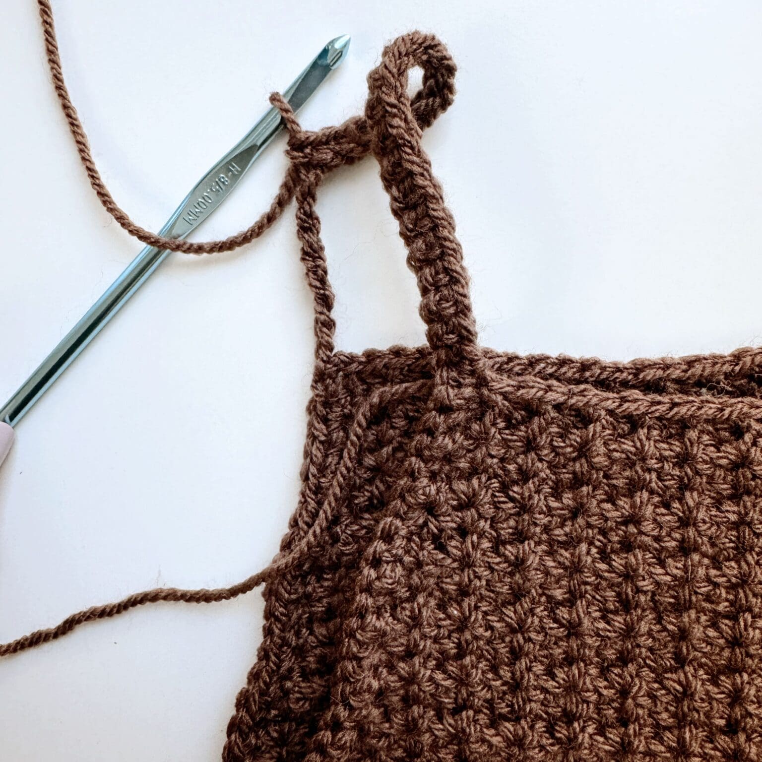 Complete Guide to Crocheting a Stylish Tank Top: Step-by-Step Instructions and Materials Needed