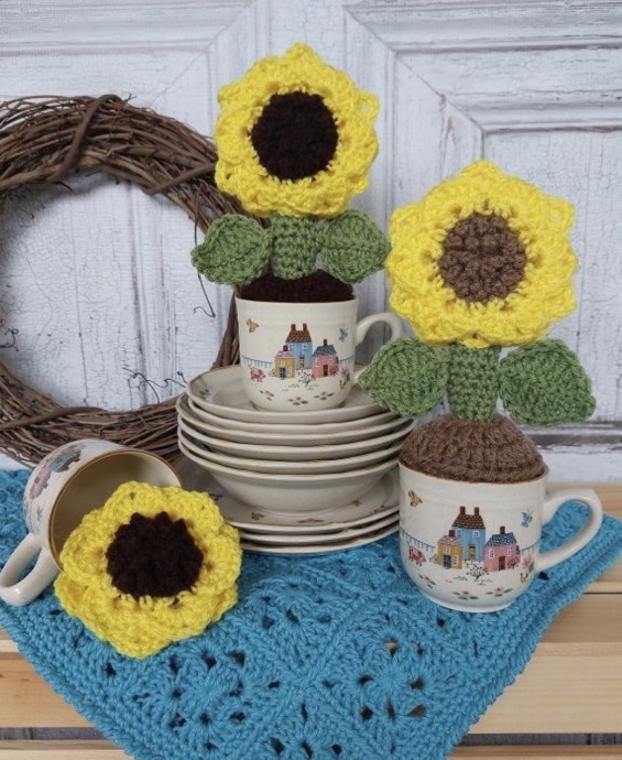 Crochet a Potted Sunflower