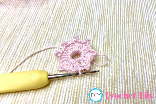 Create a Stunning Crochet Doily with Intricate Heart Designs for Your Home Decor
