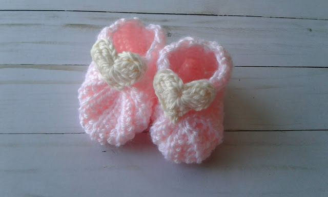 Adorable and Practical Crochet Baby Boots - A Step-by-Step Guide Adorable and Practical Crochet Baby Boots - A Step-by-Step Guide