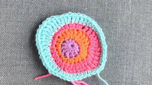 Create Your Own Crochet Abstract Granny Square: A Step-by-Step Guide