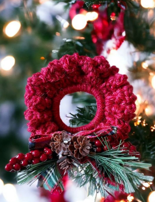Crochet Mini Wreath Christmas Ornament