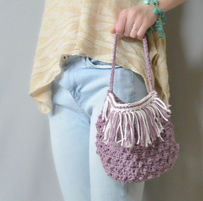 Lovely Fringed Crochet Purse