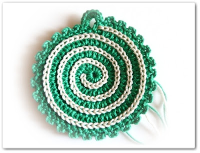 Create Cozy Crochet Spiral Coasters and Potholders for Your Home Décor