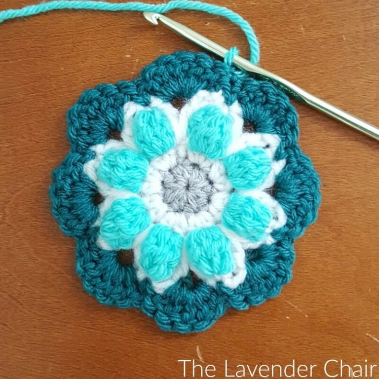 Crochet Lotus Blanket: A Cozy and Elegant Addition to Your Home Decor