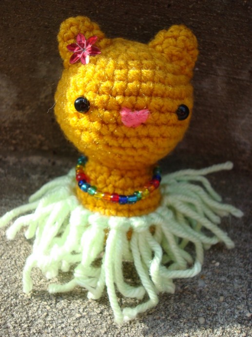 Create Your Own Crochet Hula House Cat - A Whimsical Addition to Home Decor Create Your Own Crochet Hula House Cat - A Whimsical Addition to Home Decor