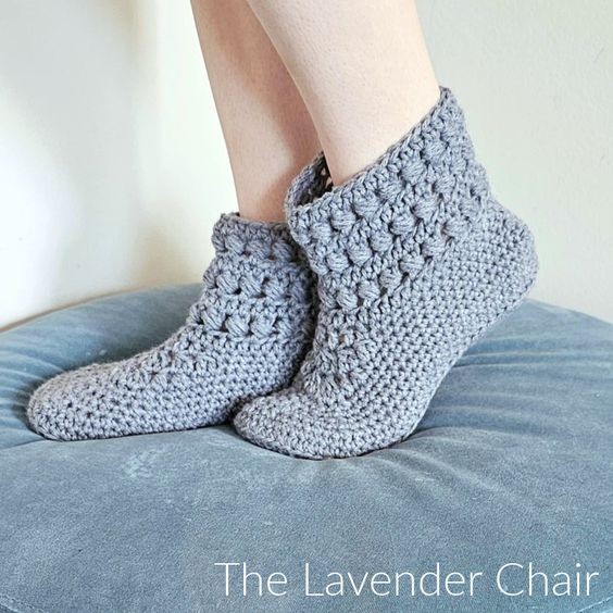 Crochet Pearl Slippers: The Cozy and Chic Addition to Your Loungewear Collection Crochet Pearl Slippers: The Cozy and Chic Addition to Your Loungewear Collection