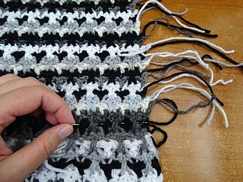 Create a Cozy Crochet Scrap Yarn Pillow: Easy DIY Guide
