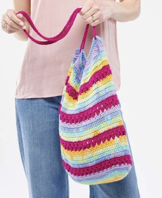 Create Your Own Stylish and Eco-Friendly Tropical Market Bag with Our Free Pattern Create Your Own Stylish and Eco-Friendly Tropical Market Bag with Our Free Pattern