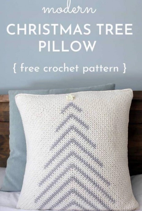Crochet Modern Christmas Tree Pillow (Free Pattern)