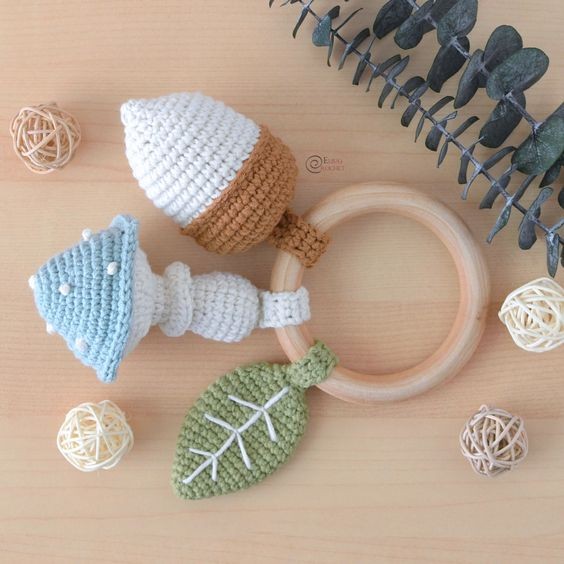 Adorable Crochet Fall Teething Ring: A Perfect Gift for Your Little One Adorable Crochet Fall Teething Ring: A Perfect Gift for Your Little One