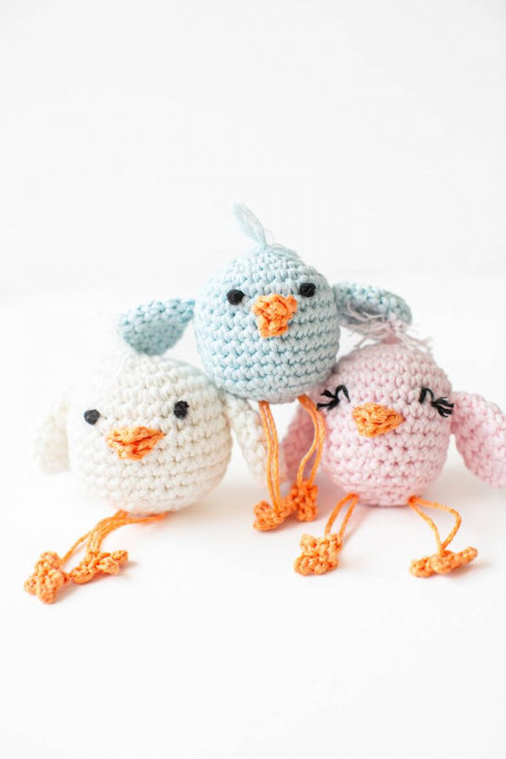 Create Adorable Crochet Spring Chicks for Easter - A Step-by-Step Guide Create Adorable Crochet Spring Chicks for Easter - A Step-by-Step Guide