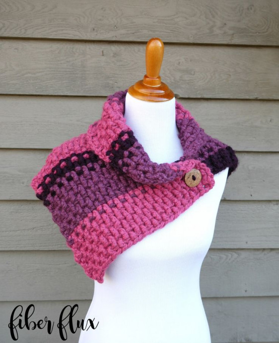 Create Your Own Beautiful Crochet Lingonberry Button Cowl: A Step-by-Step Guide
