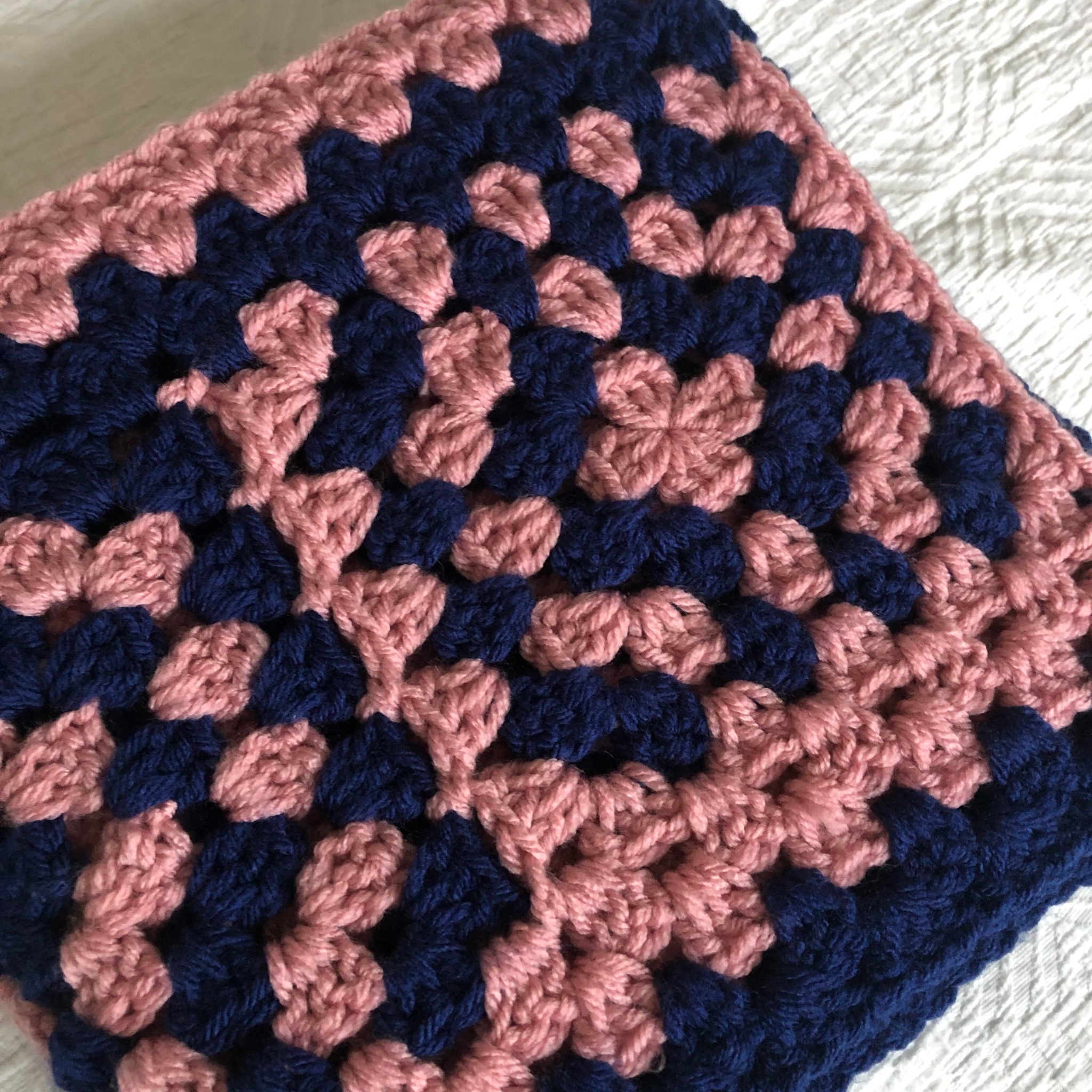 Crafting a Cozy Crochet Granny Square Scarf: A Step-by-Step Guide for All Skill Levels