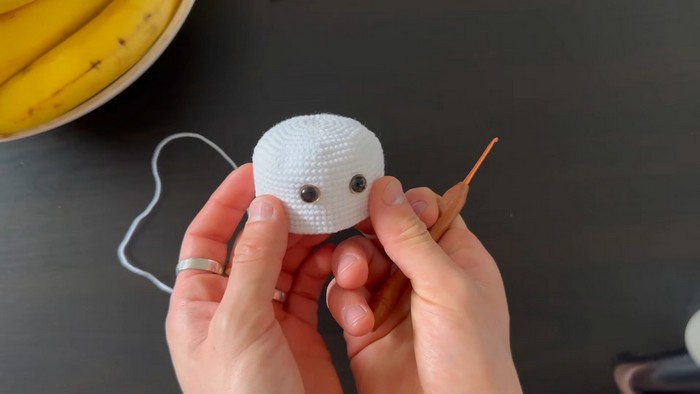 How to Crochet an Adorable Amigurumi Kitty in a Cute Dress - Step-by-Step Guide