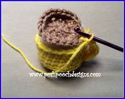 Create Your Own Adorable Crochet Coffee Cup Pin Cushion - Easy DIY Guide