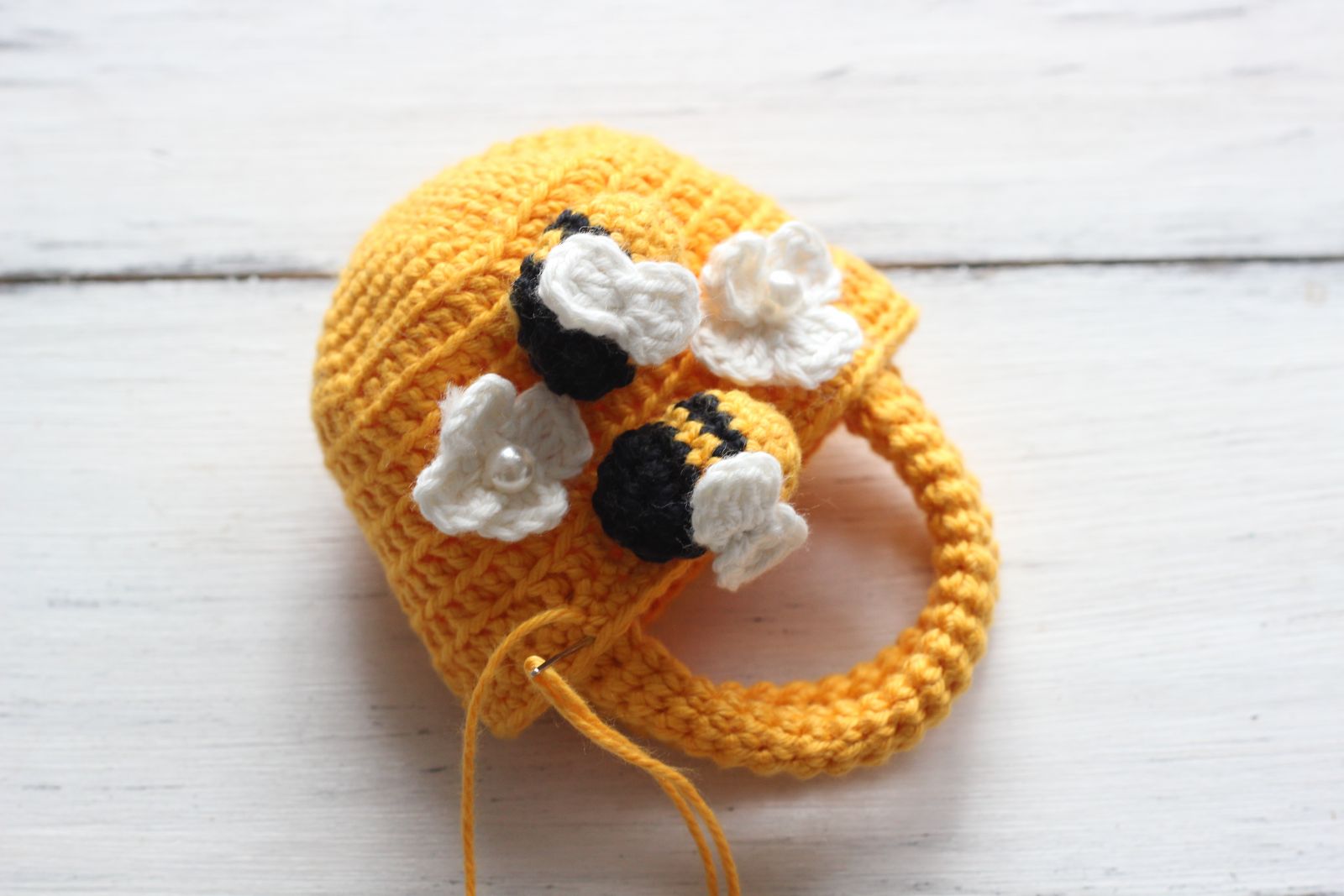 Create an Adorable Crochet Doll&#039;s Handbag with Detailed Instructions