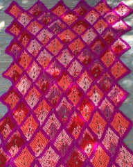 Create a Cozy and Stylish Modular Squares Throw Blanket with Crocheting Techniques