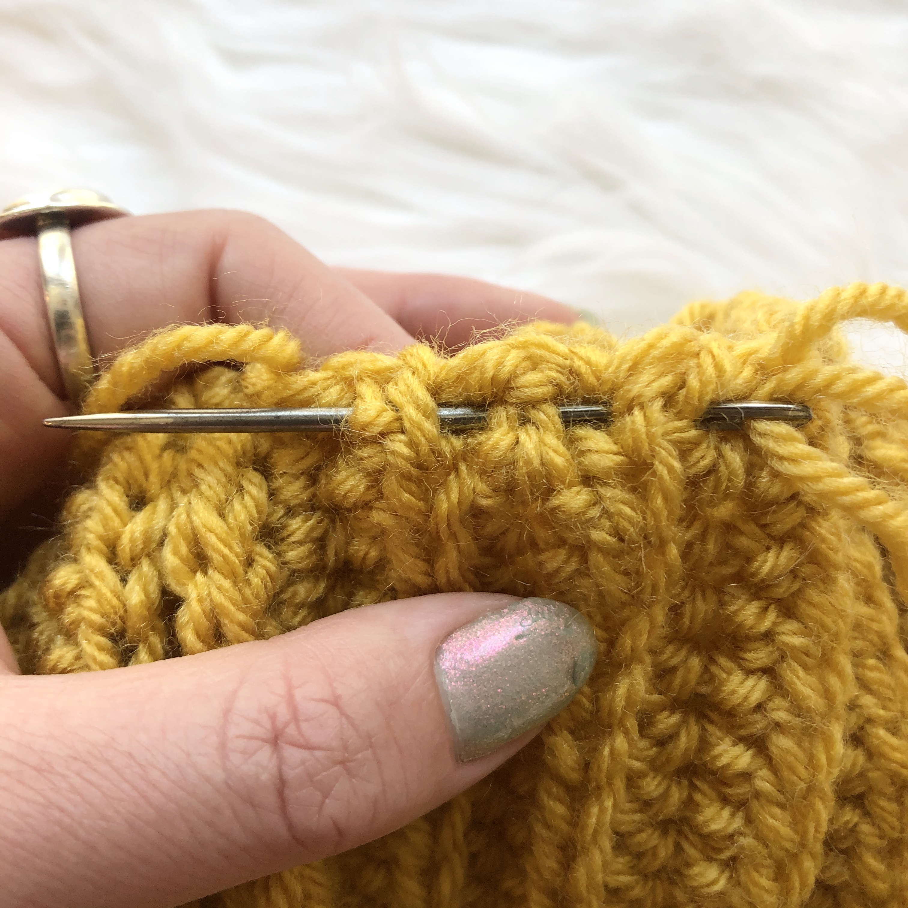 Create Your Own Cozy Ribbed Beanie &ndash; A Stylish Crochet Pattern for Winter Fashion