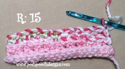 Crochet Chunky Bloom Infinity Scarf - Cozy Fashion Accessory for Stylish Winters