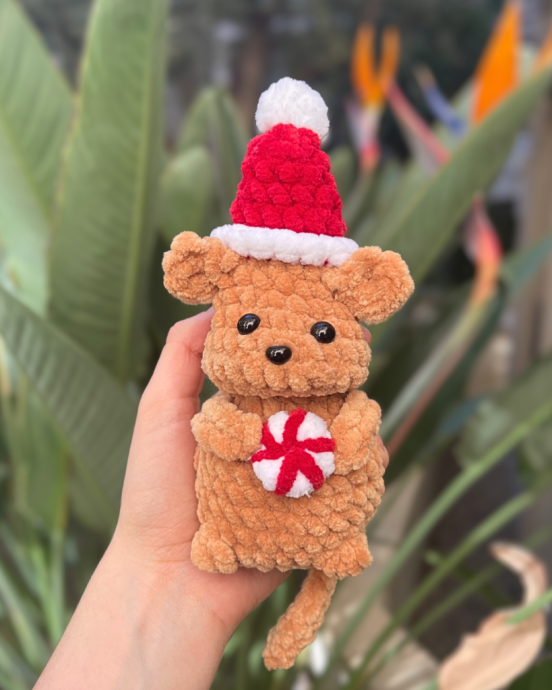 Create Your Own Crochet Christmas Mouse: A Magical Holiday Crafting Adventure Create Your Own Crochet Christmas Mouse: A Magical Holiday Crafting Adventure
