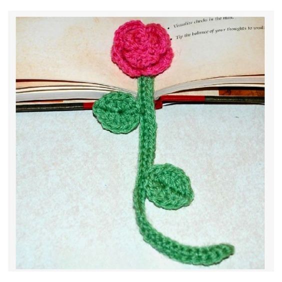 Create a Charming Crochet Rose Bookmark: A Personalized Touch for Every Bookworm Create a Charming Crochet Rose Bookmark: A Personalized Touch for Every Bookworm