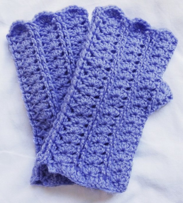 Create Beautiful Juliet Fingerless Gloves Perfect for the Cooler Seasons Create Beautiful Juliet Fingerless Gloves Perfect for the Cooler Seasons